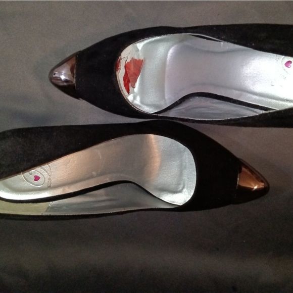 Delights 9.5 cone heel, black felt pointed heels w silver tip - Picture 5 of 11